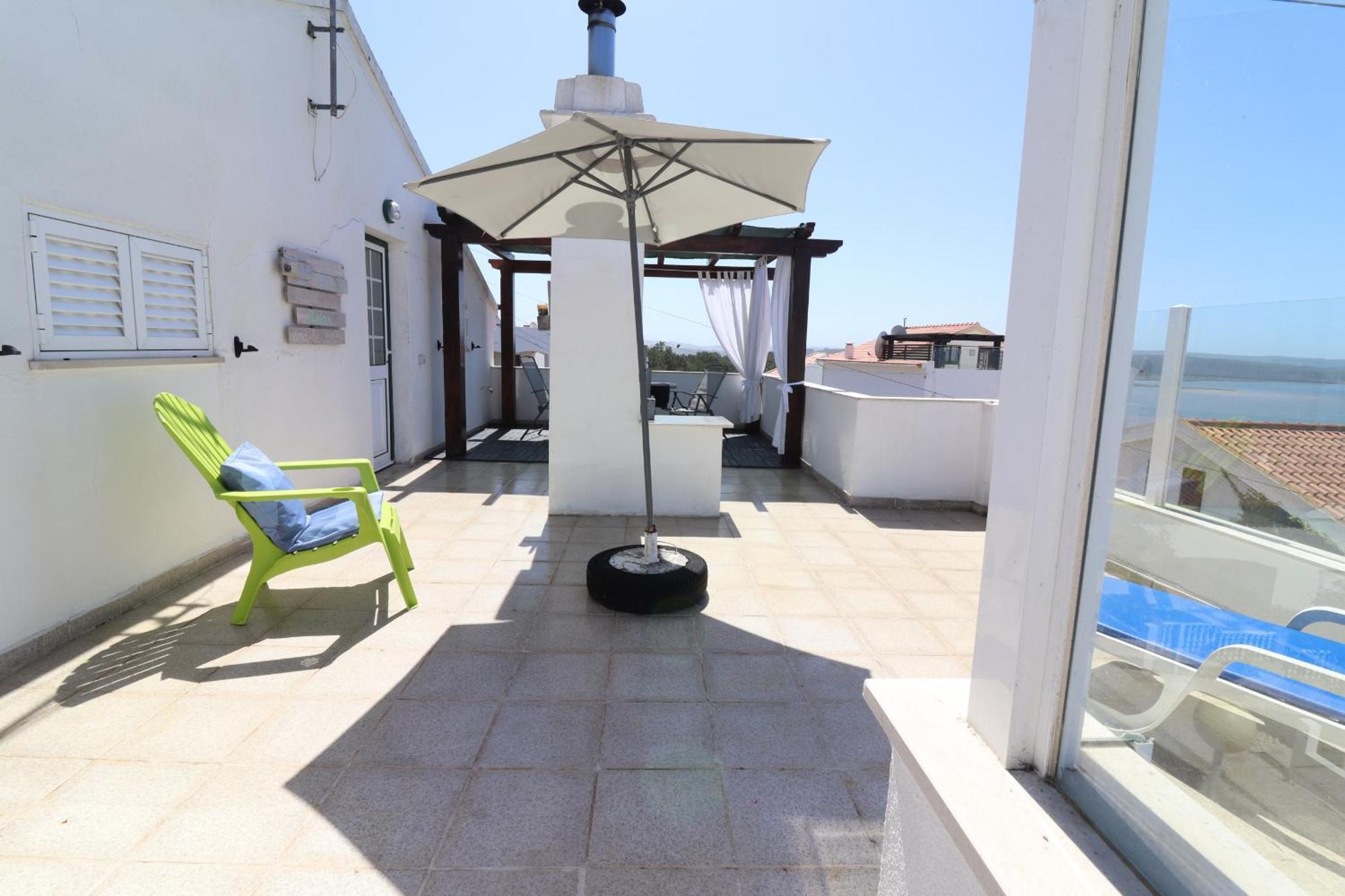 Beguest Lagoon House Nadadouro 외부 사진